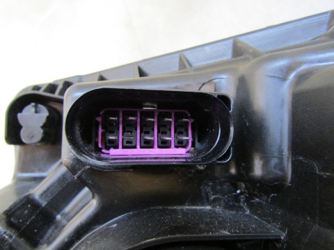 LAMPA PRZÓD VW CRAFTER 2 II ZWYKŁA RH PRAWA 16- 1EB012830-02