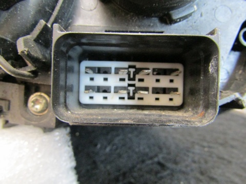 LAMPA PRZÓD VOLVO V50 S40 ZWYKŁA SOCZEWKA RH PRAWA 04-07 3069887