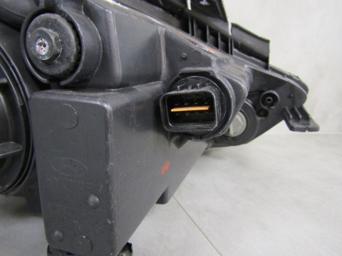 LAMPA PRZÓD HYUNDAI I10 LIFT 10-13 ZWYKŁA LH LEWA