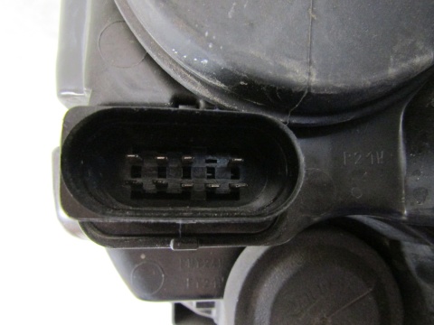 LAMPA PRZÓD VW T6 7E1 TRANSPORTER ZWYKŁA 15-19 RH 7E1941016AD