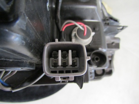 LAMPA PRZÓD TOYOTA YARIS 3 III LIFT ZWYKŁA SOCZEWKA 14-17 LH