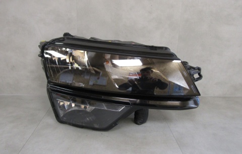 LAMPA PRZÓD SKODA KAROQ ZWYKŁA Z LED 17-21 RH PRAWA 57B941016A