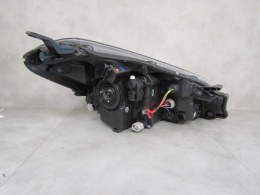 LAMPA PRZÓD TOYOTA YARIS 3 III LIFT ZWYKŁA SOCZEWKA 14-17 LH