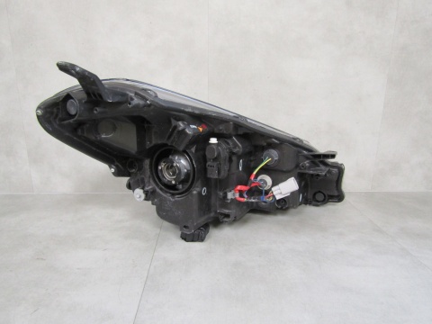 LAMPA PRZÓD TOYOTA YARIS 3 III LIFT ZWYKŁA SOCZEWKA 14-17 LH