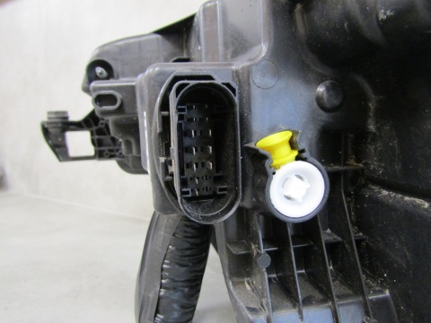 LAMPA PRZÓD SKODA KAROQ LIFT LED 21- RH PRAWA 57B941010