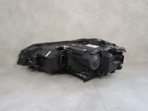 LAMPA PRZÓD VOLKSWAGEN POLO 2G LIFT VALEO FULL LED 17-20 RH PRAWA 90124570