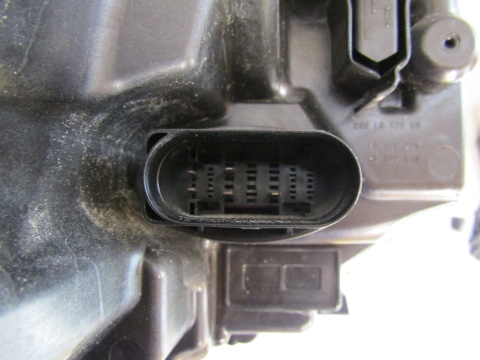 LAMPA PRZÓD SKODA OCTAVIA IV FULL LED 19-24 LH 5E1941015A