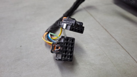 Lusterko Prawe 13 PIN (9+4) Opel Frontera C Citroen c3 Aircross II 24- RH