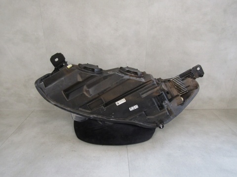 LAMPA PRZÓD FORD FOCUS MK4 IV ZWYKŁA Z LED 18-21 RH PRAWA JX7B-13W029-AE