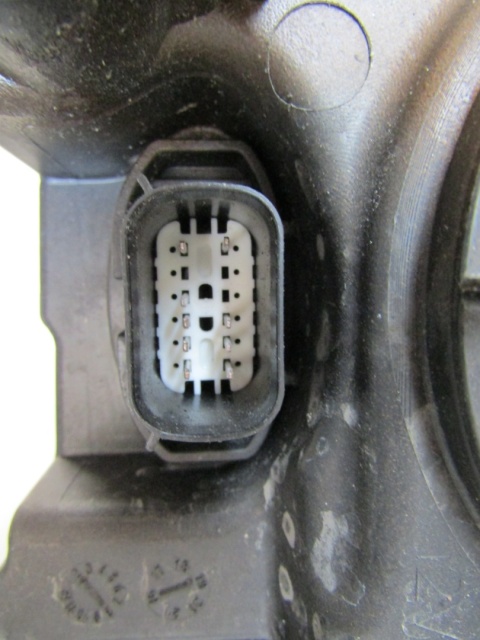 LAMPA PRZÓD FORD FOCUS MK4 IV ZWYKŁA Z LED 18-21 RH PRAWA JX7B-13W029-AE