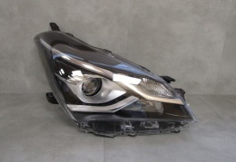 LAMPA PRZÓD TOYOTA YARIS 3 III LIFT ZWYKŁA SOCZEWKA 17-20 RH PRAWA