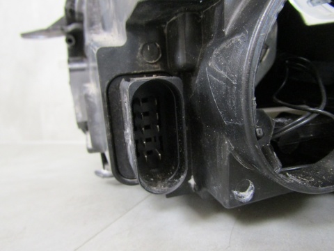 LAMPA PRZÓD VOLKSWAGEN GOLF 5K1 6 VI ZWYKŁA 08-12 RH PRAWA 5K1941006J