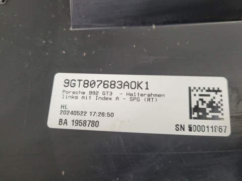 Ślizg mocowanie uchwyt zderzaka lewy przód 911 992 GT3 21-