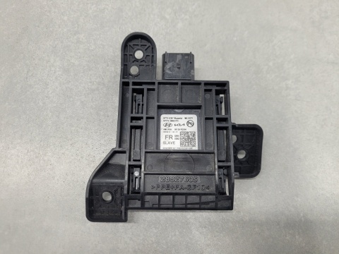 Radar moduł sensor czujnik martwego pola Hyundai Santa Fe V 5 MX5 24-