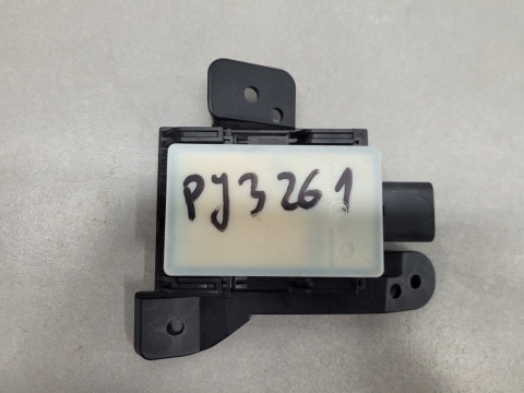 Radar moduł sensor czujnik martwego pola Hyundai Santa Fe V 5 MX5 24-