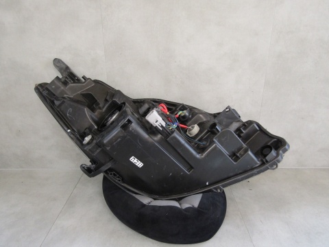 LAMPA PRZÓD TOYOTA YARIS 3 III LIFT ZWYKŁA SOCZEWKA 14-17 LH