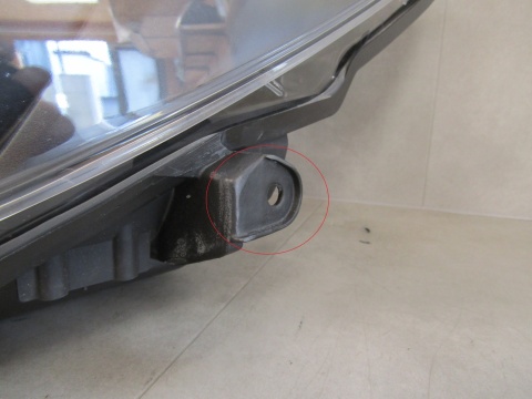 LAMPA PRZÓD TOYOTA YARIS 3 III LIFT ZWYKŁA SOCZEWKA 14-17 LH