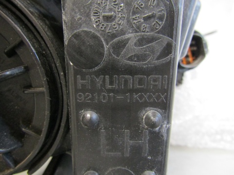 LAMPA PRZÓD HYUNDAI IX20 ZWYKŁA LH LEWA 10-15 92101-1KXXX