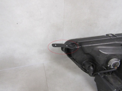 LAMPA PRZÓD MITSUBISHI ASX KSENON 10-12 RH PRAWA CZARNA