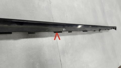 Listwa progowa lewa VW Golf 8 5H0 R Line HB 19-