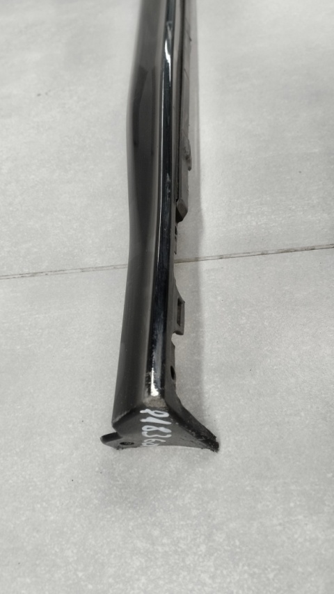 Listwa progowa lewa VW Golf 8 5H0 R Line HB 19-