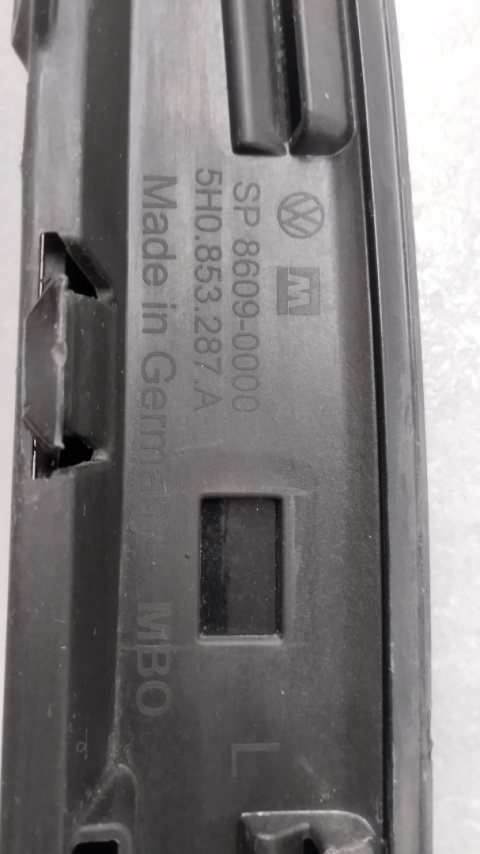 Listwa progowa lewa VW Golf 8 5H0 R Line HB 19-