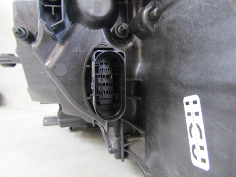 LAMPA PRZÓD SKODA OCTAVIA IV LIFT LED RH PRAWA 24- 5E4941010