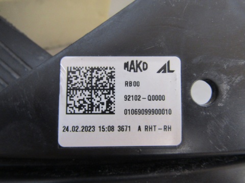LAMPA PRZÓD HYUNDAI I20 3 III ZWYKŁA RH PRAWA 20- 92102-Q0000