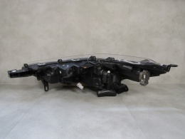 LAMPA PRZÓD TOYOTA COROLLA CROSS FULL LED 20- RH PRAWA HASCO 16-184