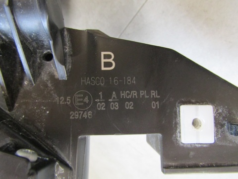 LAMPA PRZÓD TOYOTA COROLLA CROSS FULL LED 20- RH PRAWA HASCO 16-184