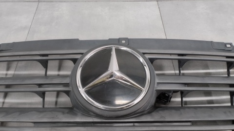 Grill Atrapa Chłodnicy Mercedes e-Sprinter III W907 W910 2019-2024 A9108851101 Oryginał
