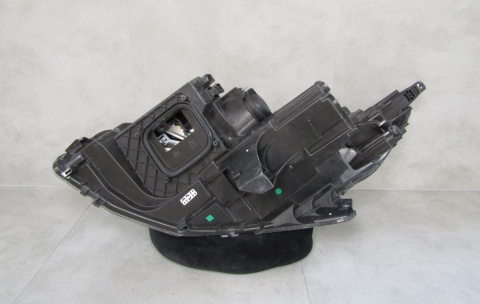 LAMPA PRZÓD OPEL ZAFIRA C LIFT ZWYKŁA Z LED RH PRAWA 16-19 39107635