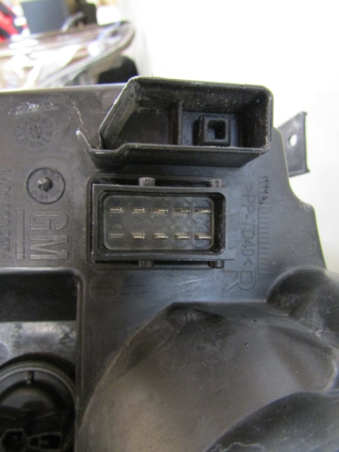 LAMPA PRZÓD OPEL ZAFIRA C LIFT ZWYKŁA Z LED RH PRAWA 16-19 39107635