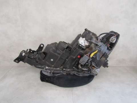 LAMPA PRZÓD MAZDA 6 GJ KSENON SKRĘTNY RH PRAWA 12-14