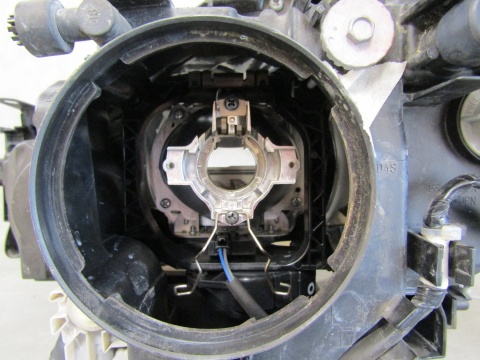 LAMPA PRZÓD MAZDA 6 GJ KSENON SKRĘTNY RH PRAWA 12-14