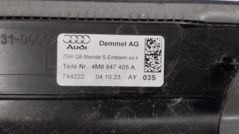AUDI Q8 SQ8 RS Q8 Listwa Progowa LEWA PRZÓD LED 4M8947405A