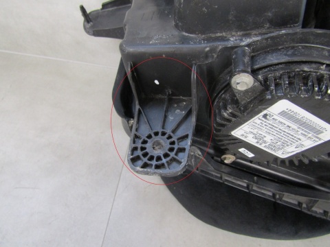 LAMPA PRZÓD CHEVROLET CAMARO V 5 KSENON NIESKRĘTNY LH LEWA 09-15 22959921