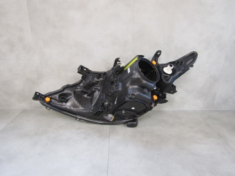 LAMPA PRZÓD TOYOTA AURIS 2 II KSENON SKRĘTNY 12-15 RH PRAWA 81110-02E40