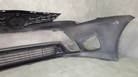 Zderzak przód przedni Toyota Avensis 3 III T27 Lift 15-18