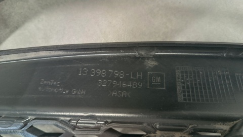 Kratka lewa zderzaka Opel Astra J IV OPC line 09-15