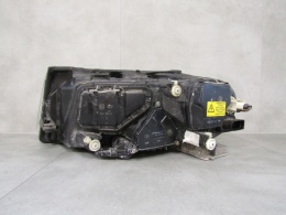 LAMPA PRZÓD SKODA SUPERB I KSENON NIESKRĘTNY RH PRAWA 01-06