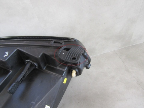 LAMPA PRZÓD RENAULT MASTER III LIFT ZWYKŁA 19-24 LH 260607867R
