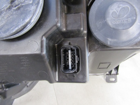 LAMPA PRZÓD RENAULT MASTER III LIFT ZWYKŁA 19-24 LH 260607867R