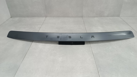 Listwa ozdobna zderzaka tylnego Tesla Y /+ kamerka