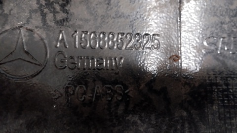 Mercedes GLA X156 W156 Dokładka Przód AMG OE A1568852325