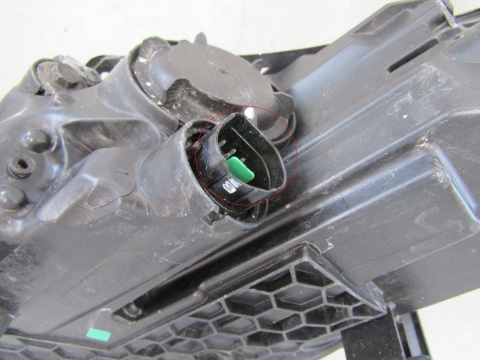 LAMPA PRZÓD HYUNDAI I30 III ZWYKŁA SOCZEWKA 17-20 RH PRAWA 92102G4020