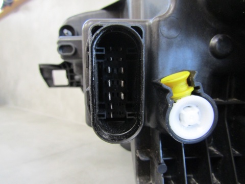 LAMPA PRZÓD SKODA KAROQ LIFT LED 21- RH PRAWA 57B941010