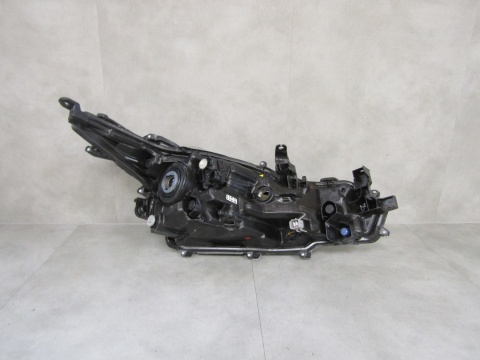 LAMPA PRZÓD TOYOTA COROLLA E21 SEDAN ZWYKŁA SOCZEWKA LH 18- 81150-02T31-00