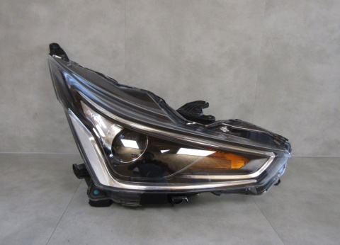 LAMPA PRZÓD TOYOTA AYGO 2 II LIFT ZWYKŁA SOCZEWKA + LED 18-22 RH PRAWA