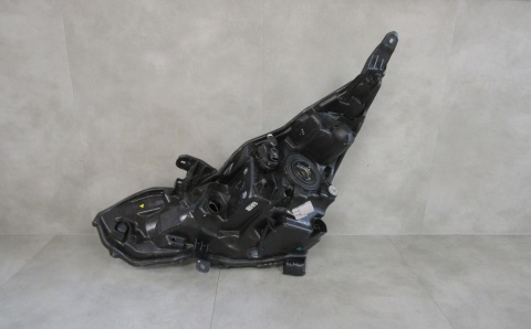 LAMPA PRZÓD TOYOTA AYGO 2 II LIFT ZWYKŁA SOCZEWKA + LED 18-22 RH PRAWA